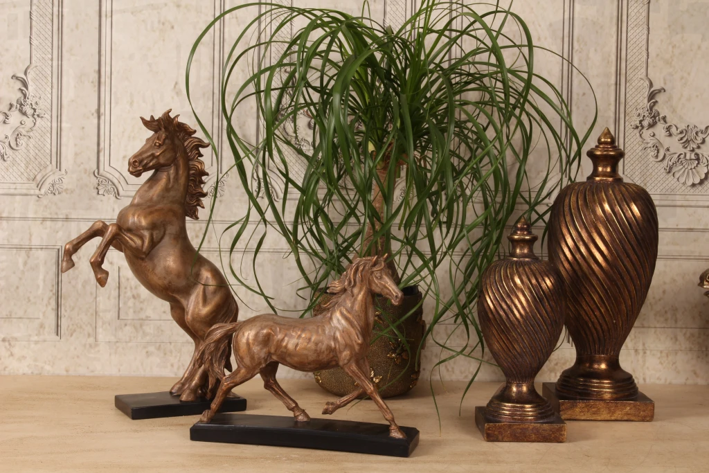 Paardenbeeld bronskleurig - 43,5 cm